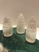 Load image into Gallery viewer, Selenite Raw Crystal Tower Small